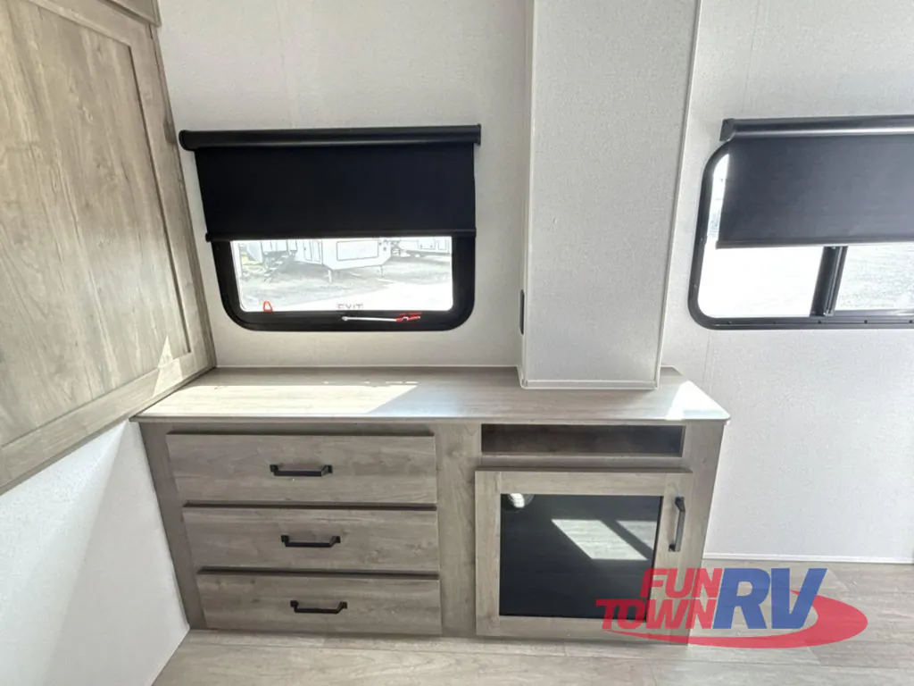 2026 Forest River Solaire 3060RKTS, Photos photo 49