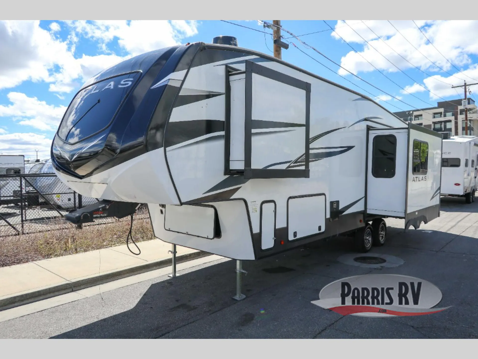 2022 Dutchmen Atlas 2942BHF - Photo 4