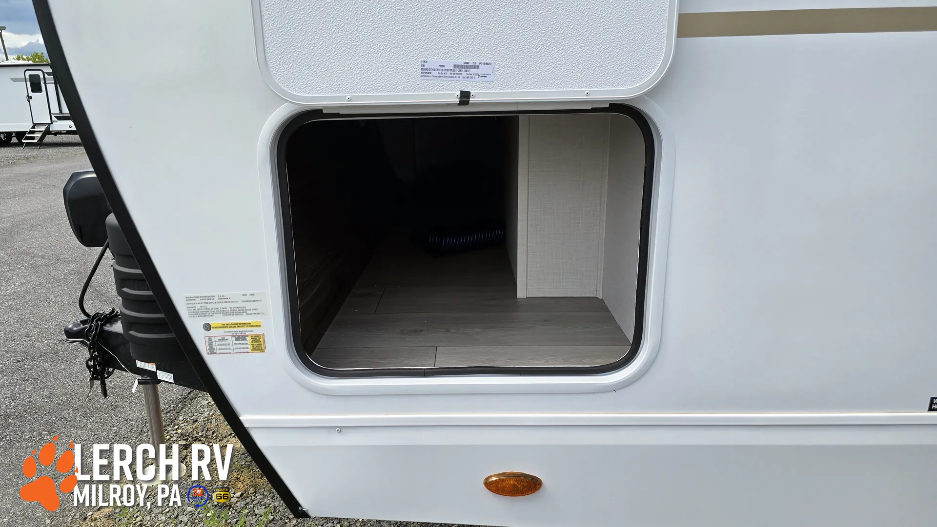 2027 K-Z Connect C302FBK - Photo 4