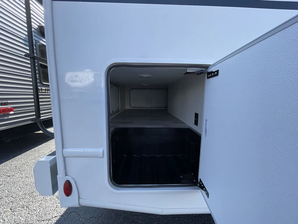 2026 Thor Motor Coach Axis 26.2, Photos photo 8