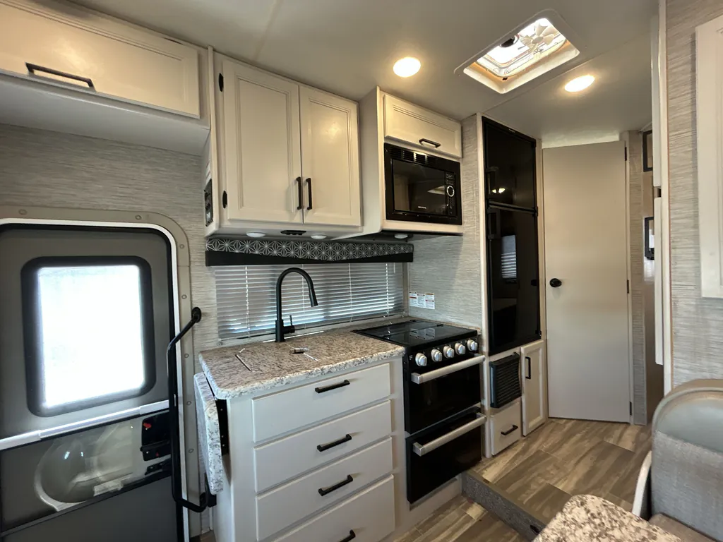 2022 Thor Motor Coach Freedom Elite 22FE, Photos photo 11