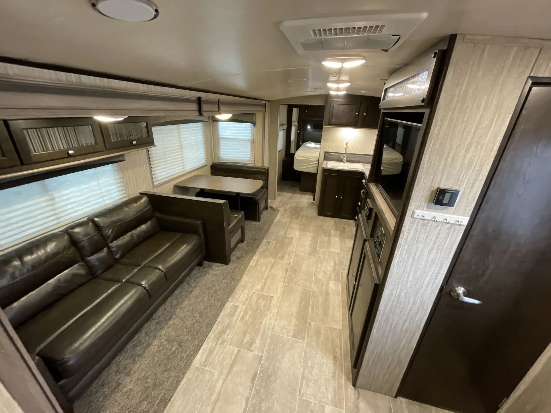 2018 Heartland Sundance 278BH — living area main