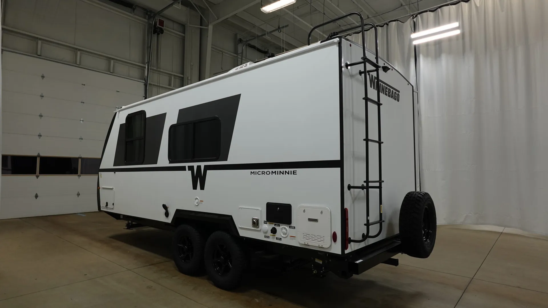 2026 Winnebago Micro Minnie 2000MRB - Photo 4