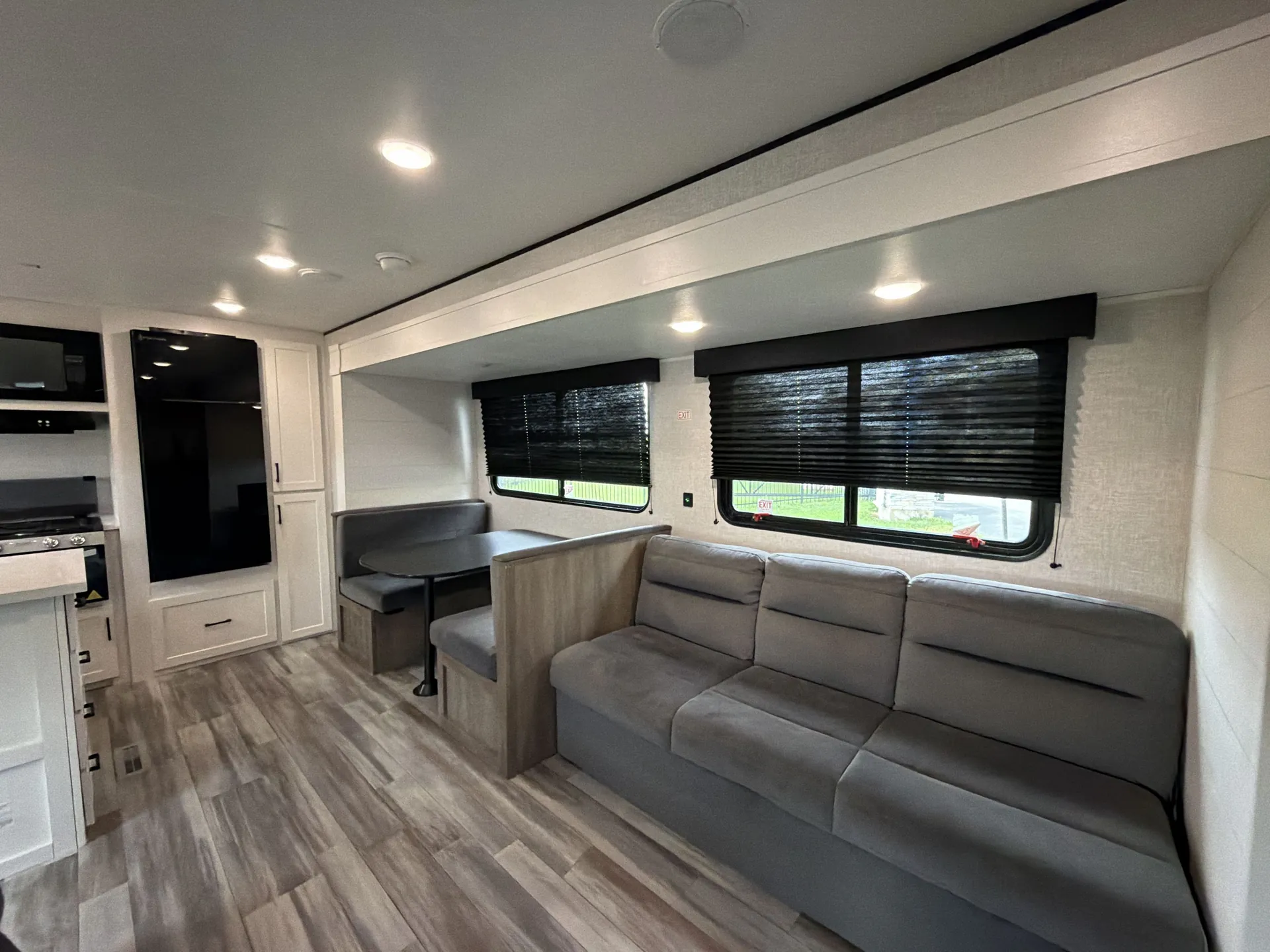 2025 Jayco Jay Flight 290RKS — living area main