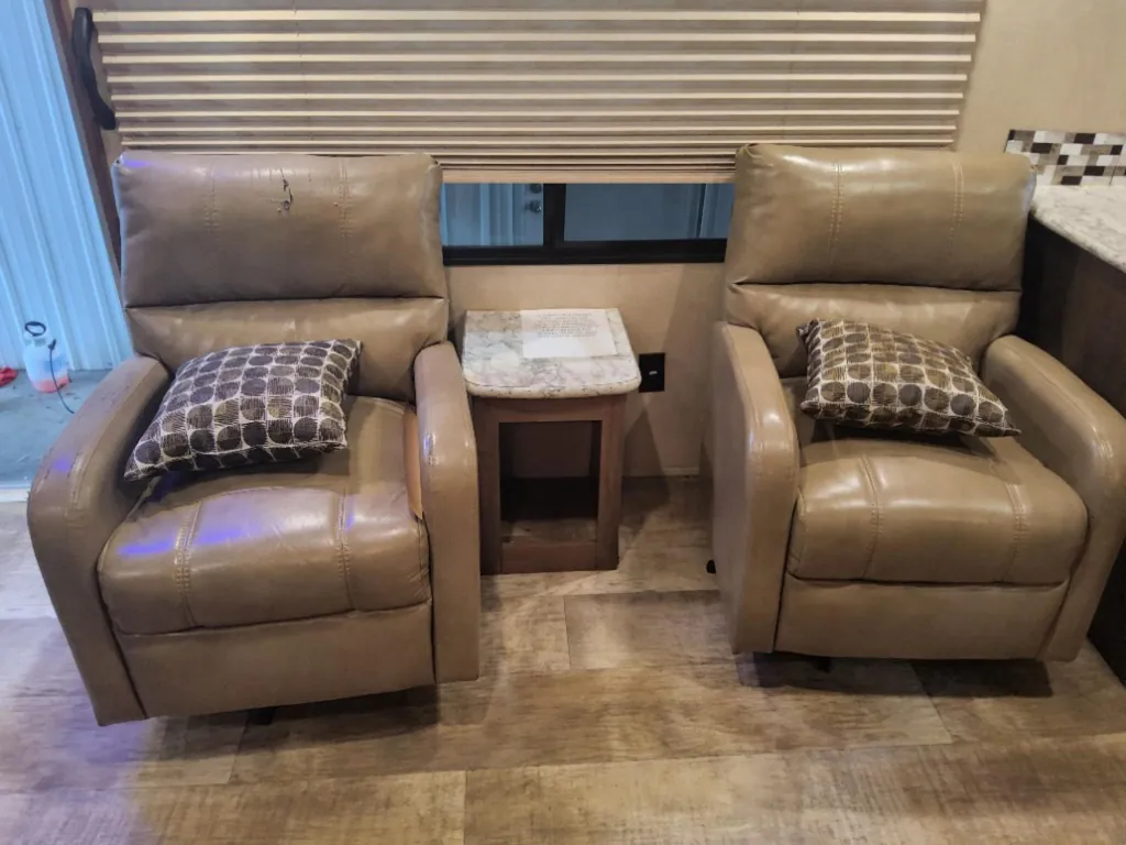 2018 Gulf Stream Conquest 295SBW, Photos photo 17