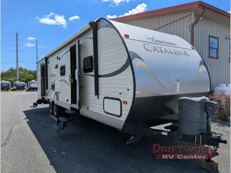 2015 Coachmen Catalina 343QBDS - Photo 2
