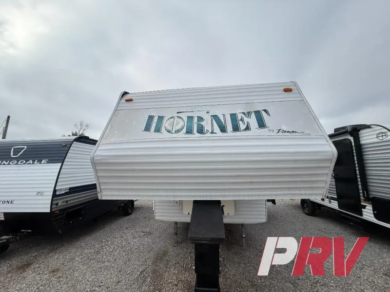 1998 Keystone Hornet 24SH - Photo 2