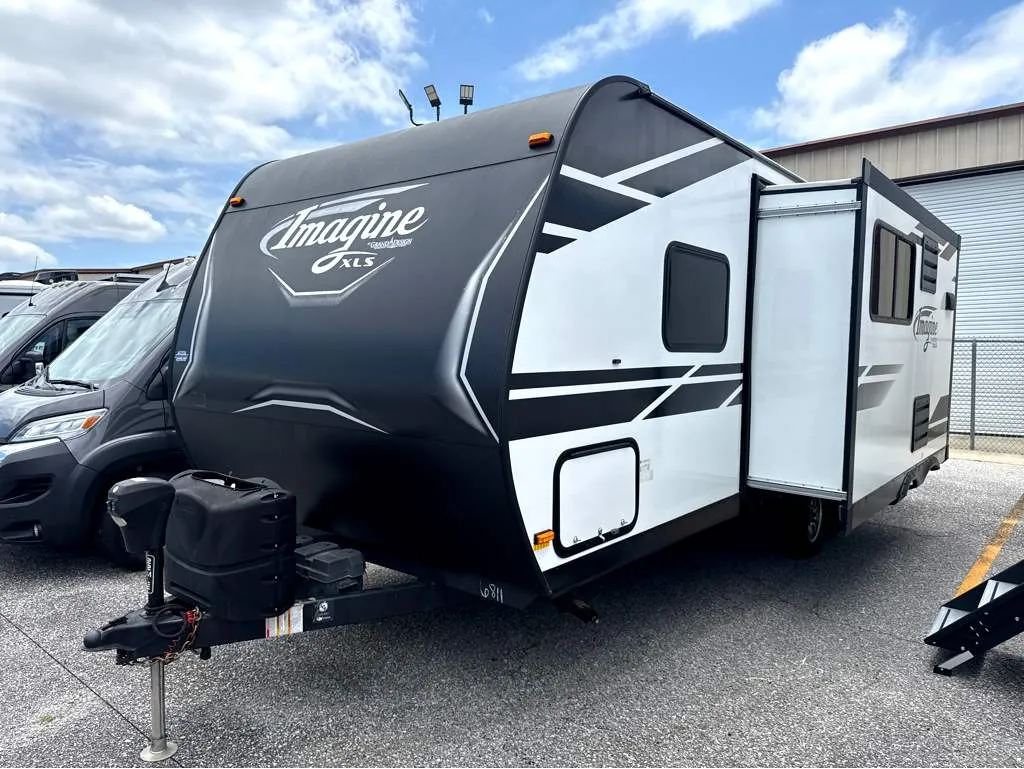 2021 Grand Design Imagine XLS 22MLE - Photo 3