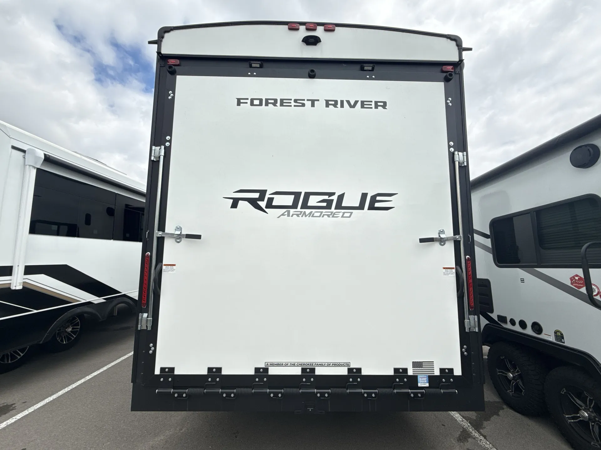 2025 Forest River Vengeance Rogue Armored 391T145 — backside