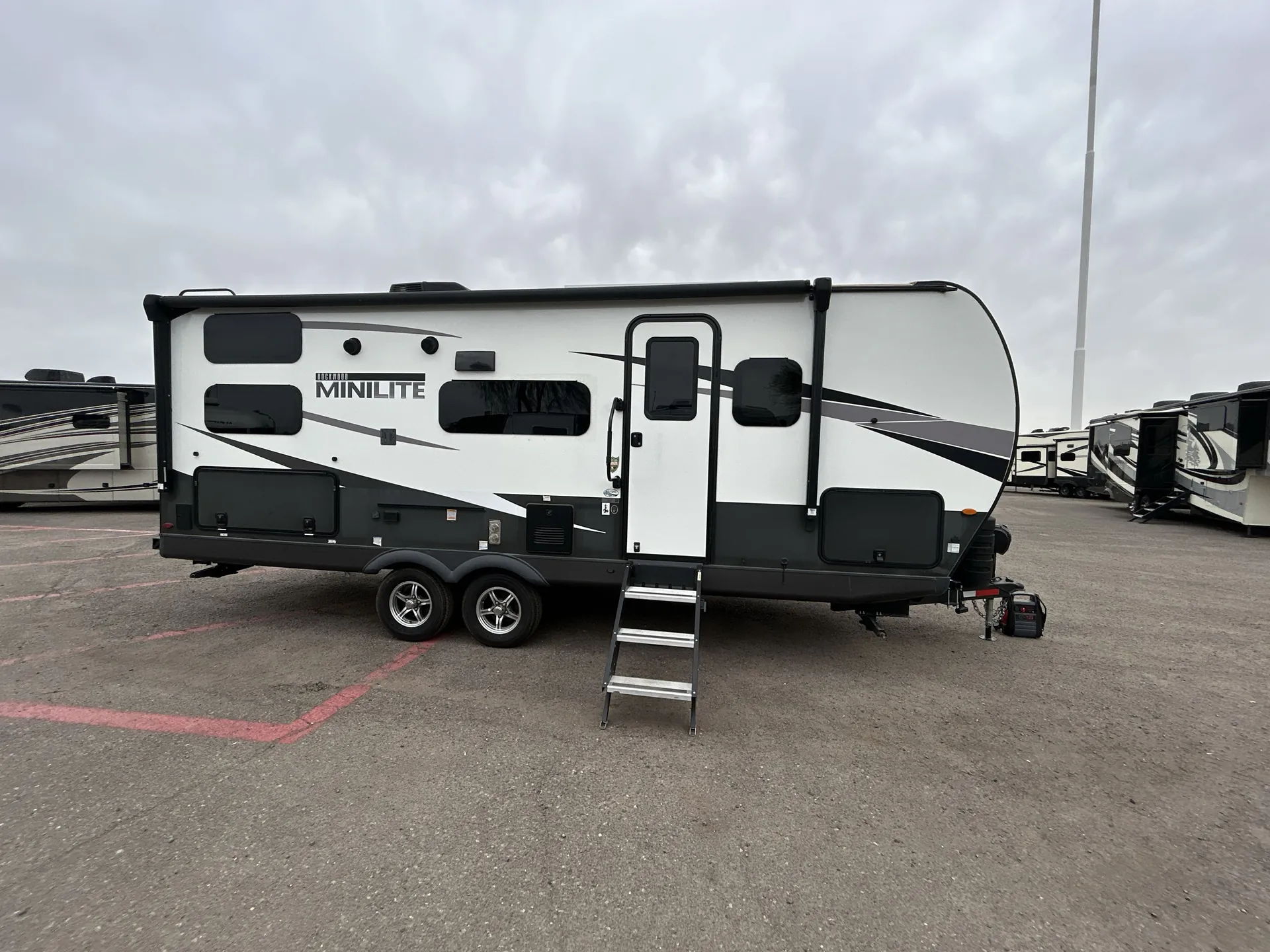 2024 Forest River Rockwood Mini Lite 2509S — campside