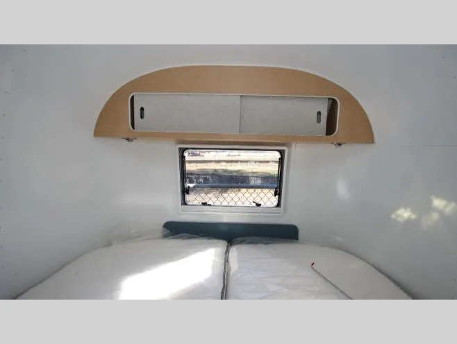 2026 Airstream World Traveler 22RB - Photo 3