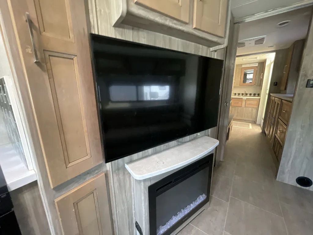 2021 Coachmen Sportscoach SRS 365RB, Photos photo 14