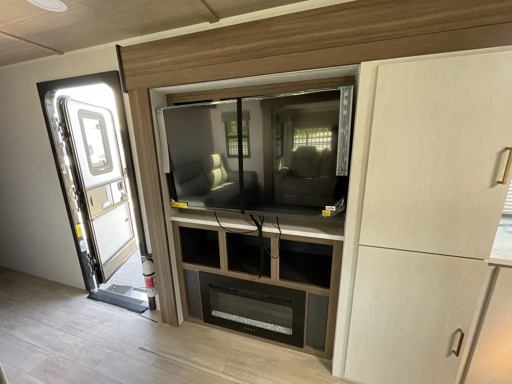 2026 Forest River Vibe 3400XL, Photos photo 14