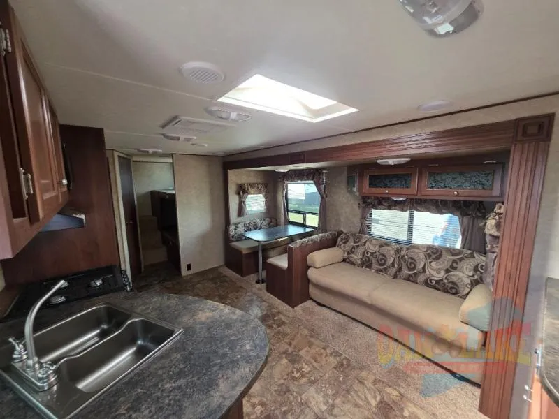 2013 CrossRoads RV Boundary Waters 271BH - Photo 2