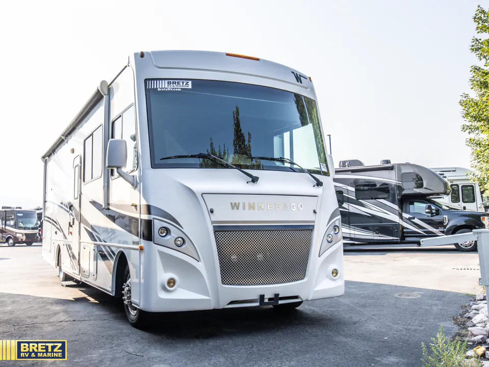 2019 Winnebago Intent 31P - Photo 2