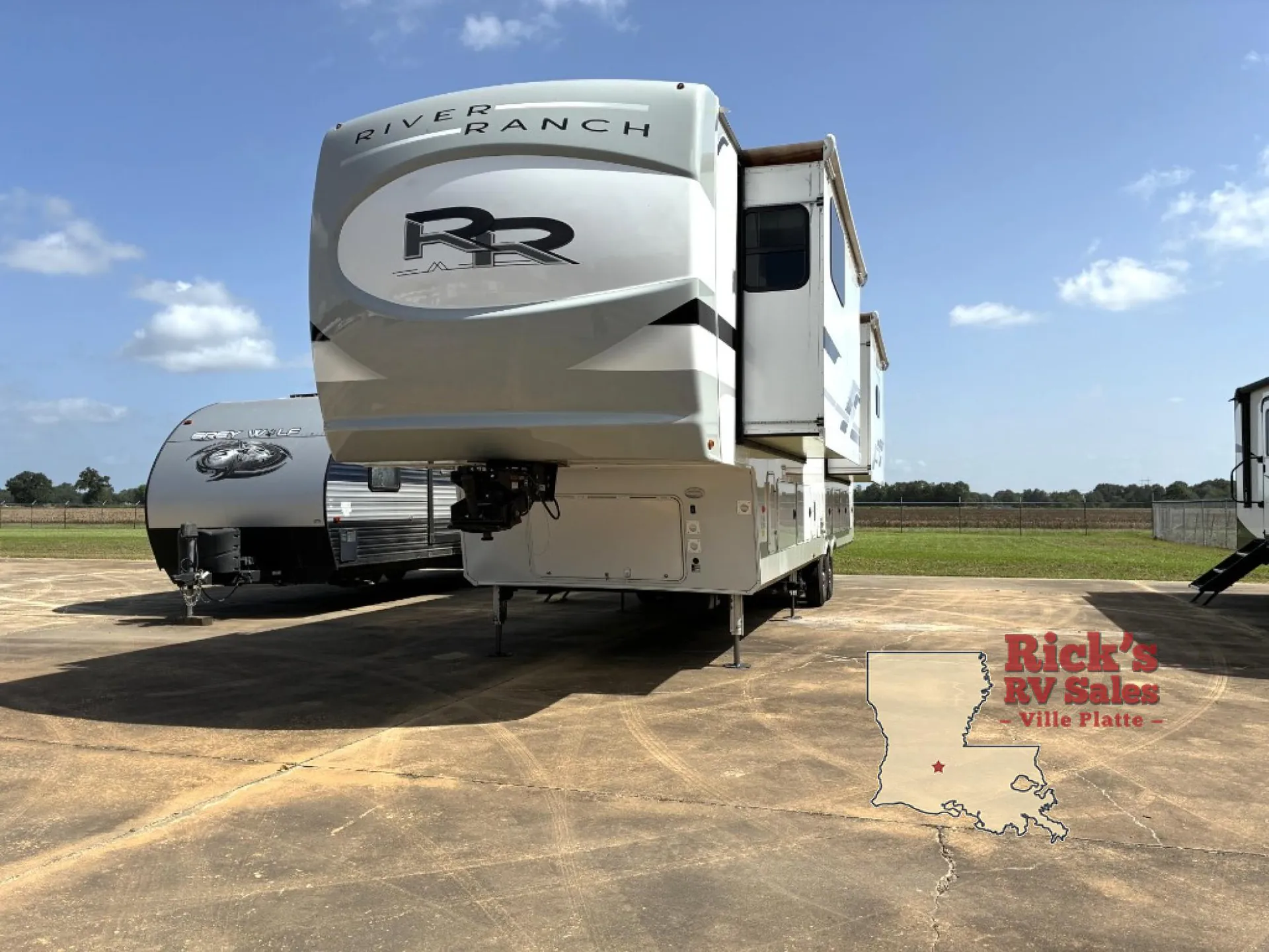 2022 Palomino River Ranch 390RL - Photo 4