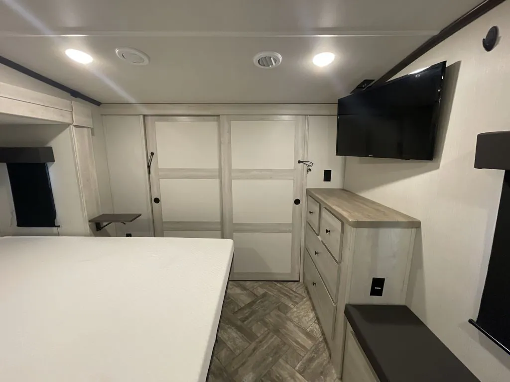 2023 Forest River Wildcat 369MBL, Photos photo 32