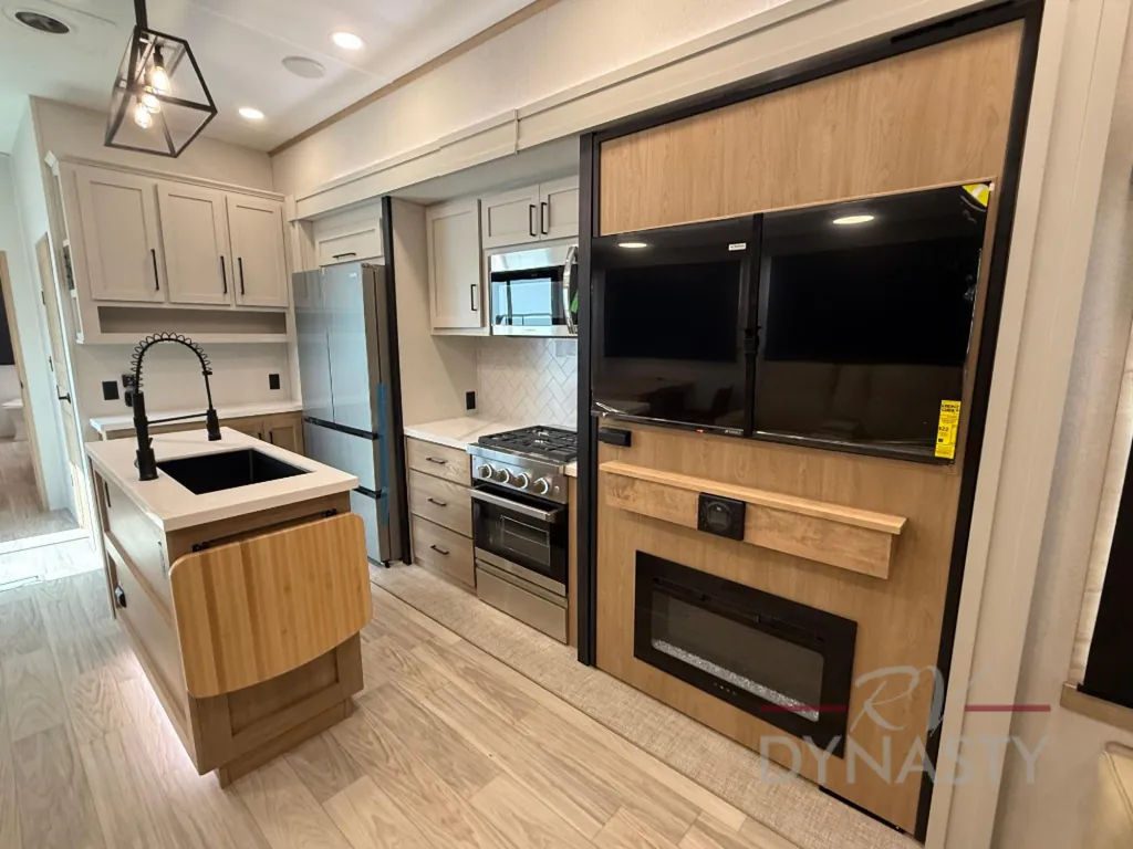 2026 Forest River Sandpiper Destination Trailers 389HBFL, Photos photo 29