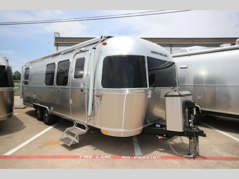 2023 Airstream Pottery Barn Special Edition 28FBQ - Photo 3