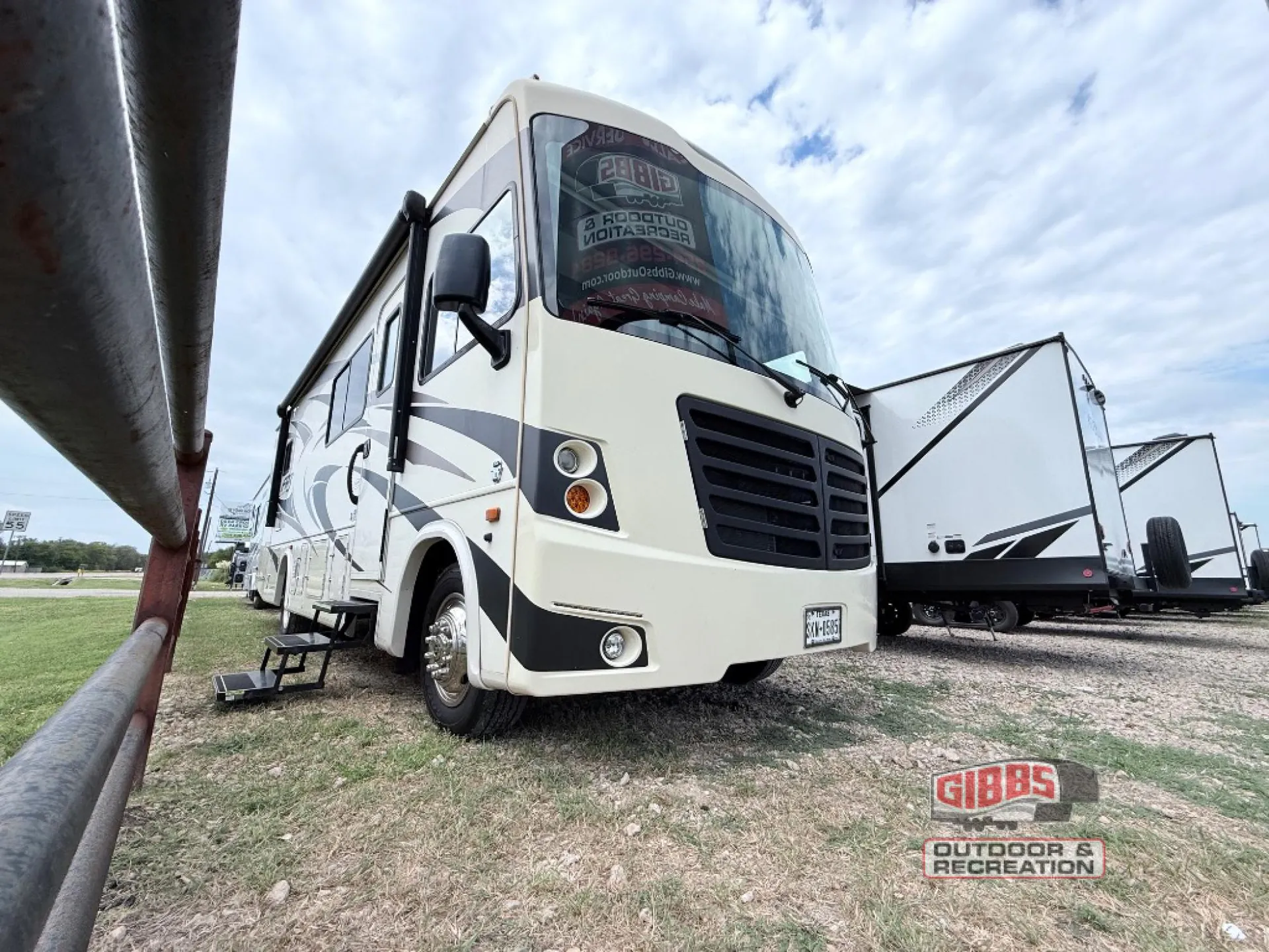 2017 Forest River FR3 29DS - Photo 2