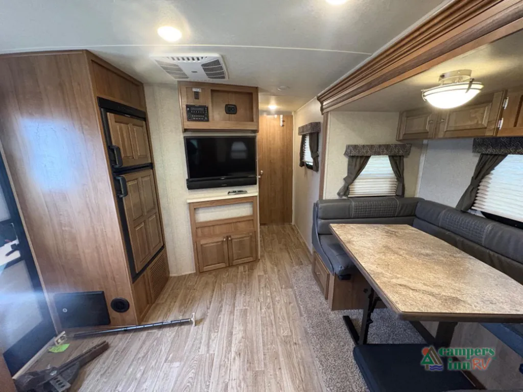 2018 Forest River Flagstaff Micro Lite 25FKS, Photos photo 6