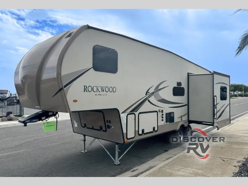 2019 Forest River RV Rockwood Ultra Lite 2650WS - Photo 4
