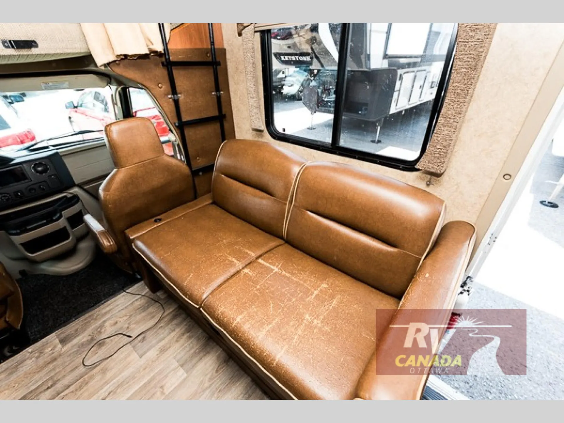 2014 Forest River Sunseeker 3170DS — Photo 7