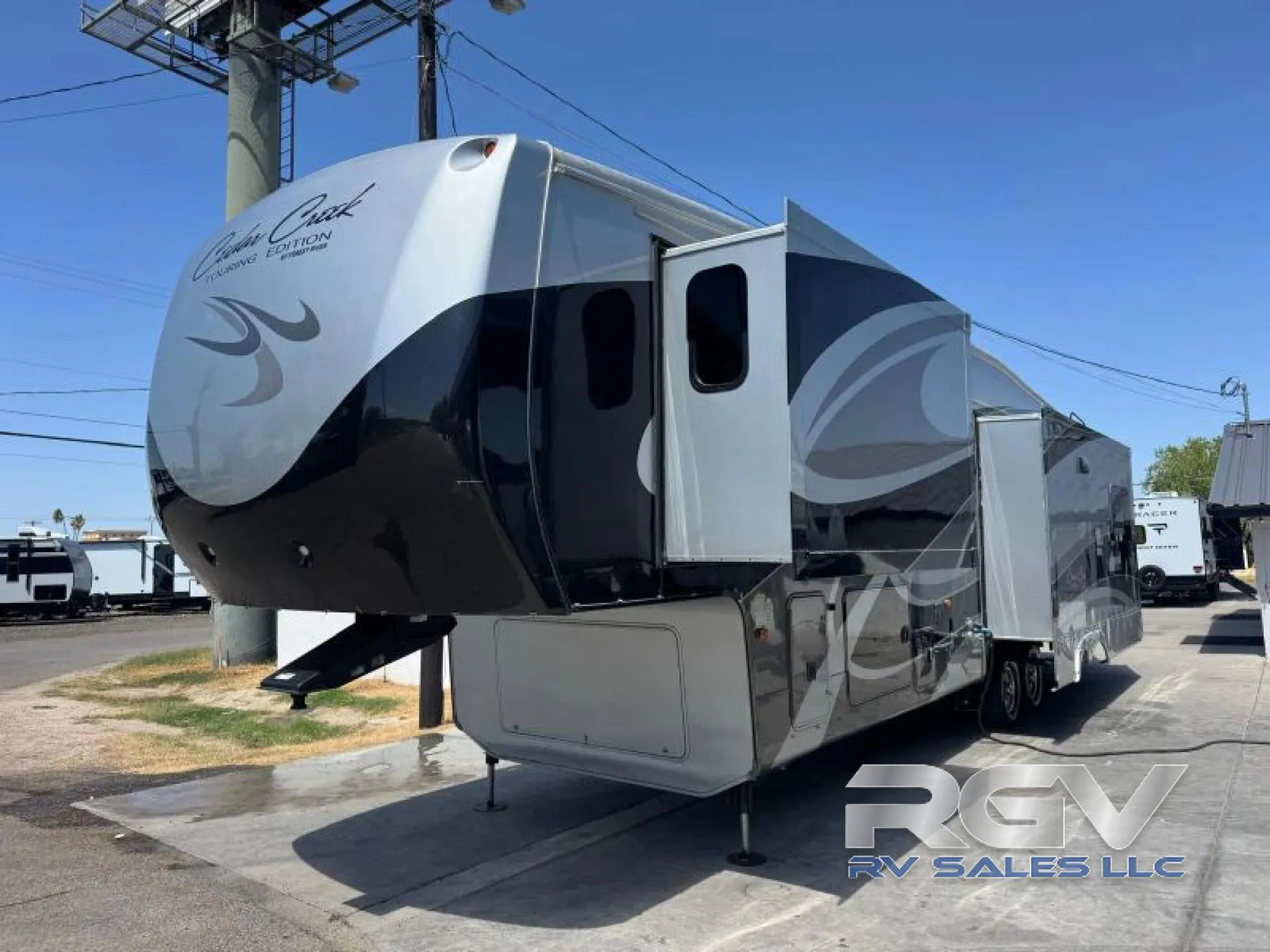 2015 Forest River Cedar Creek 36CKTS - Photo 4