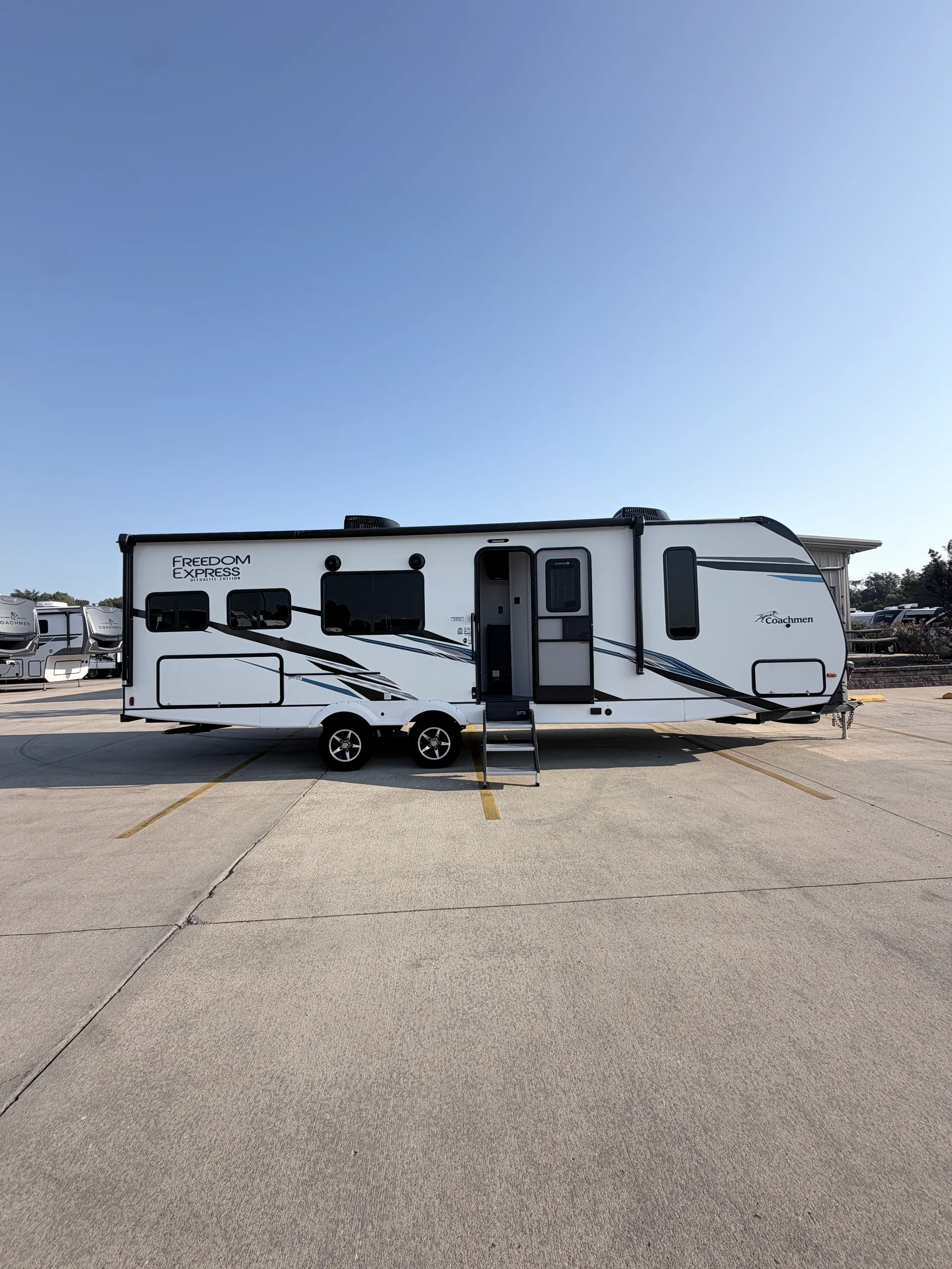 2022 Coachmen Freedom Express 274RKS - Photo 3