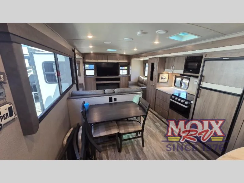 2022 Grand Design Imagine 3100RD - Photo 4