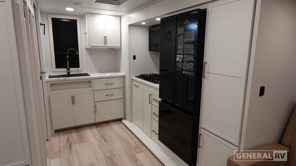 2026 Brinkley Model Ix 23X, Photos photo 14