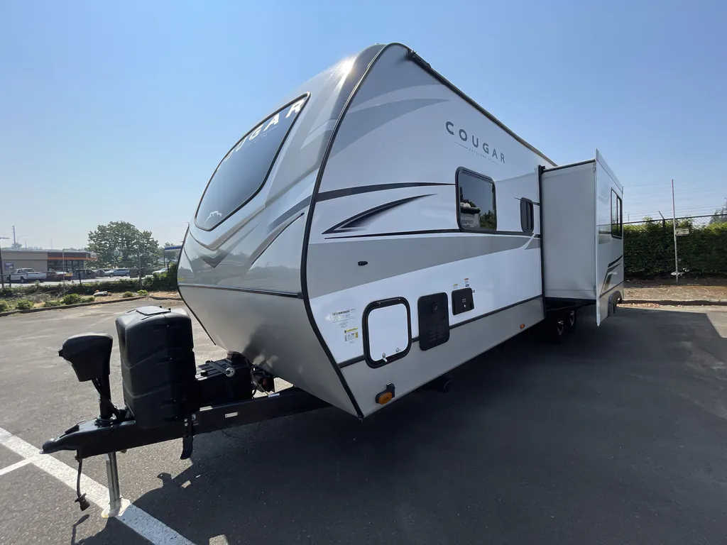 2023 Keystone Cougar Half-Ton 30BHS, Photos photo 5
