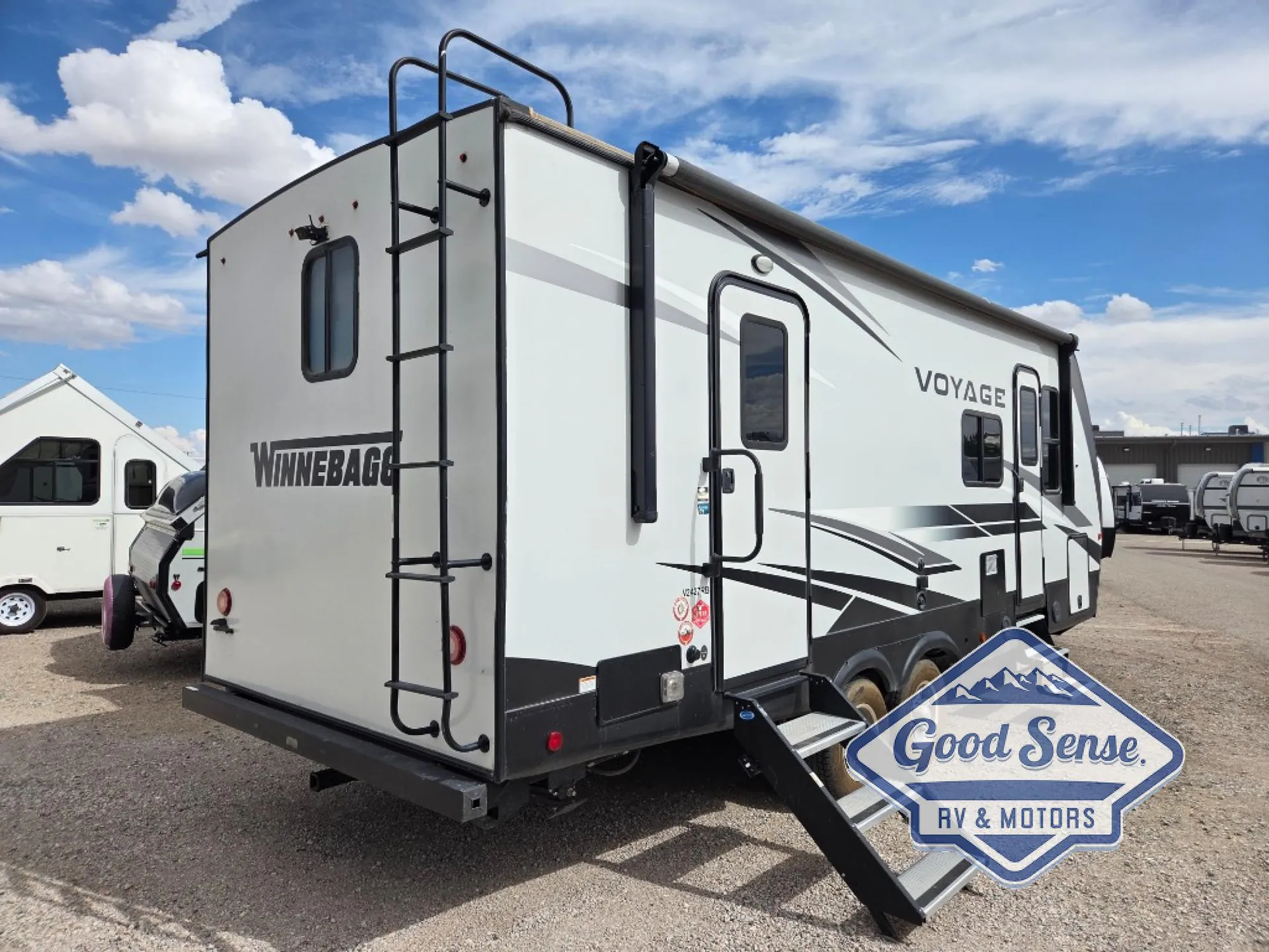 2021 Winnebago Voyage 2427RB - Photo 3