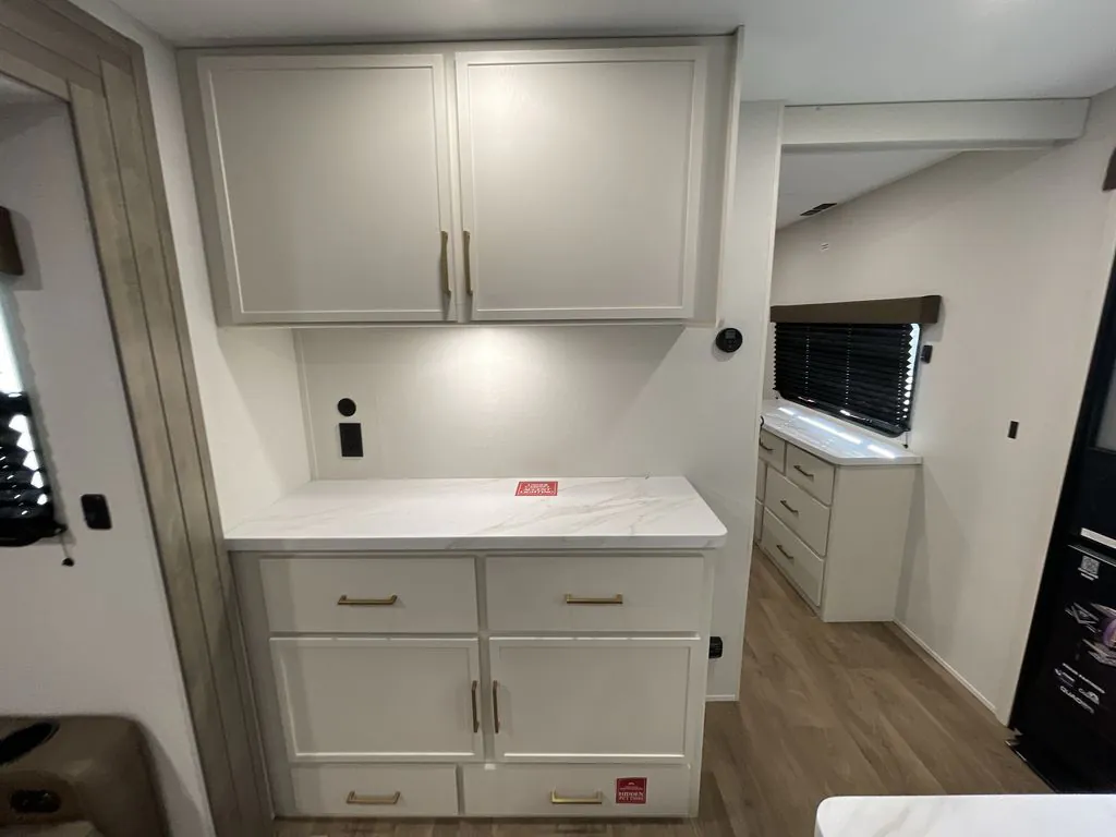 2027 Grand Design Transcend 335BHT, Photos photo 37