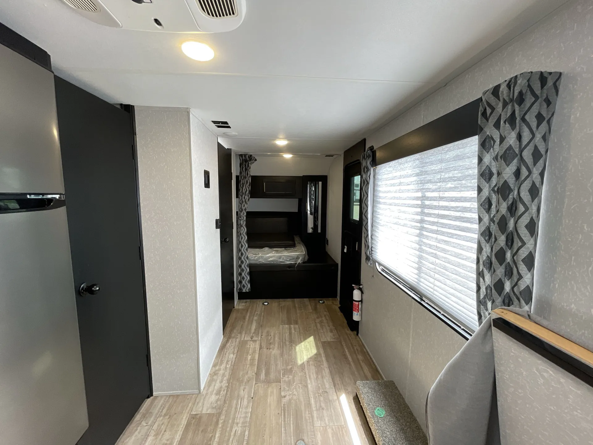 2022 Forest River Cherokee Grey Wolf 18RR - Photo 4