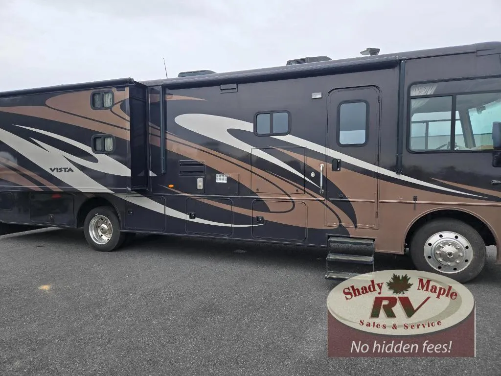 2013 Winnebago Vista 35B - Photo 3