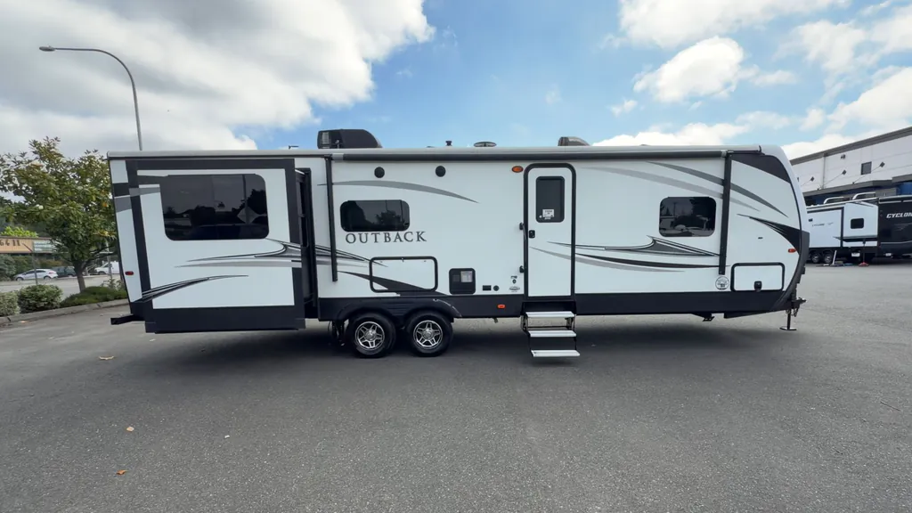 2018 Keystone Outback 298RE, Photos photo 8