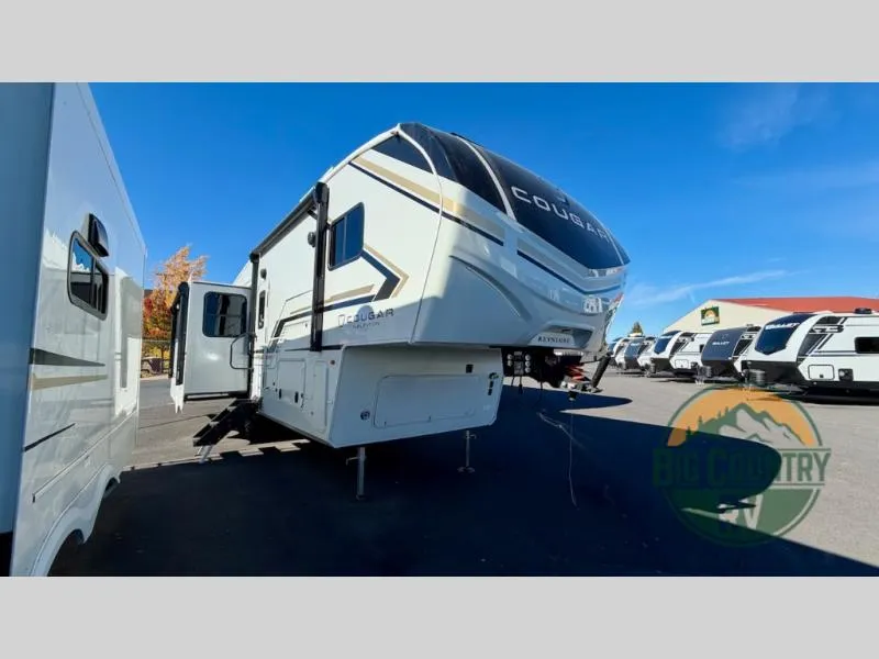 2026 Keystone Cougar Half-Ton 28RLI - Photo 2
