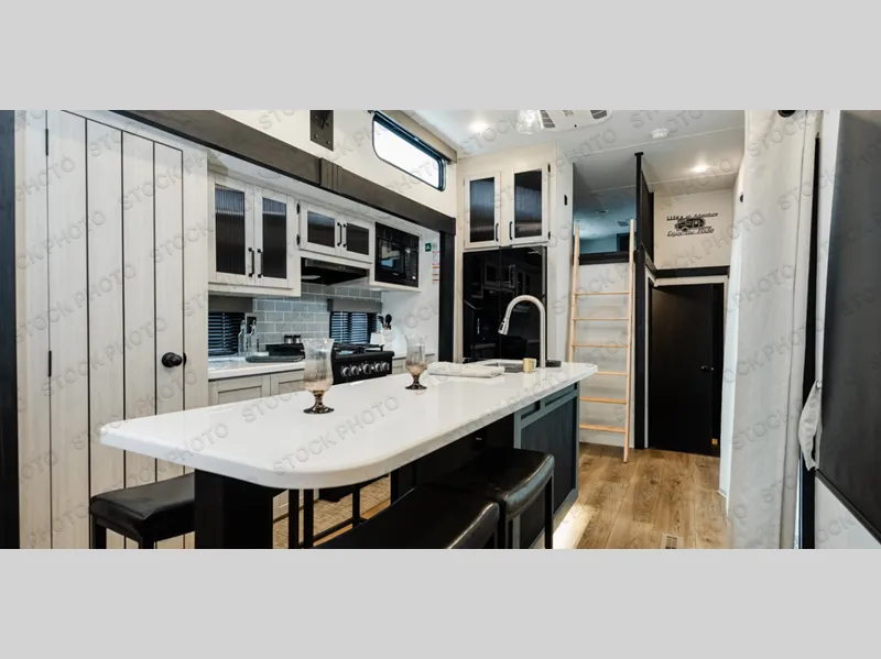 2026 Forest River Puma Vista 423LFT - Photo 4