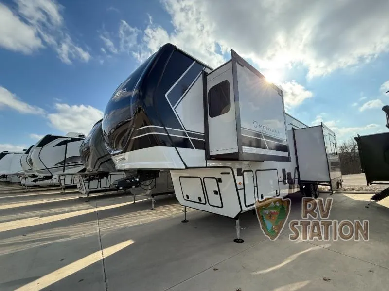 2026 Keystone Montana High Country 373RD - Photo 2