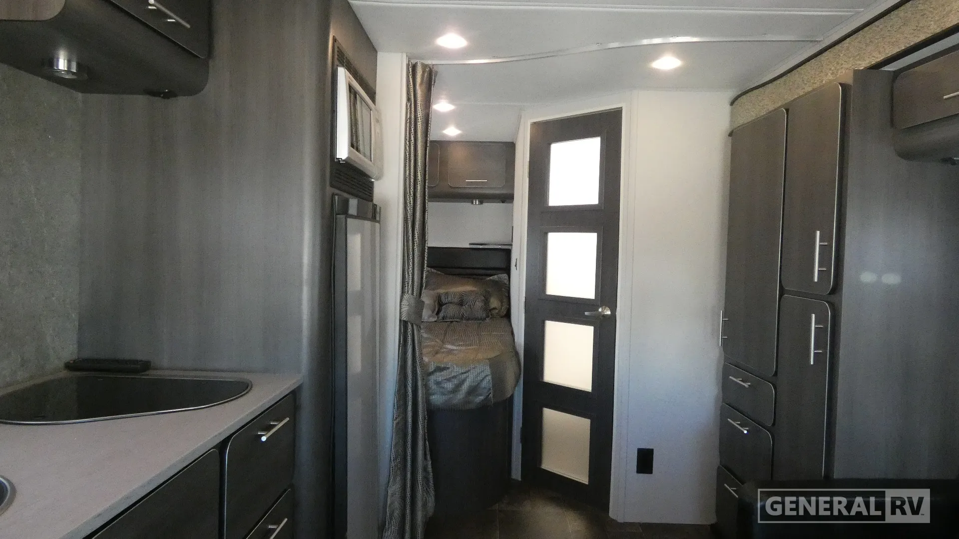 2014 Renegade Villagio 25RBS - Photo 3