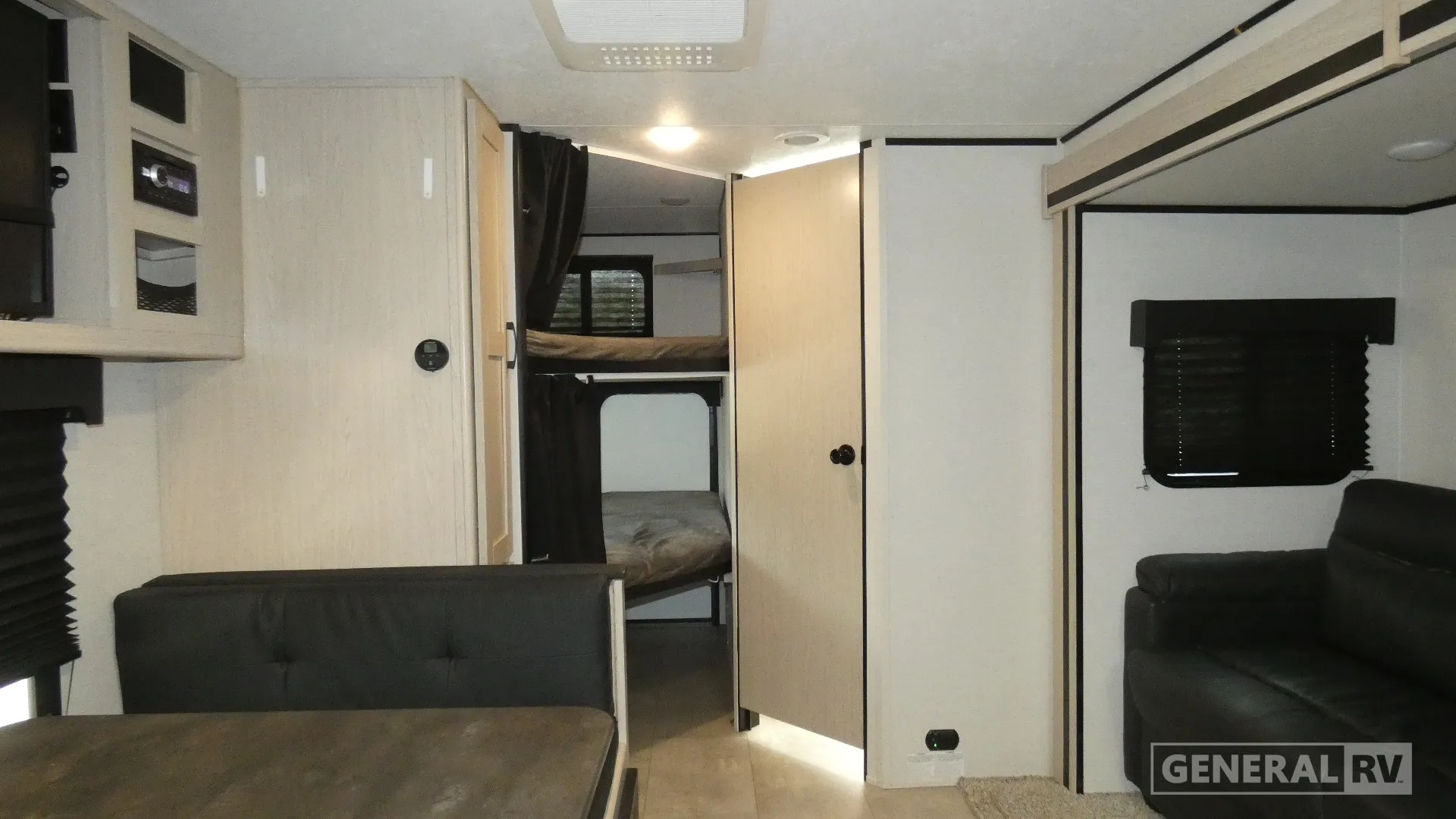 2022 Coachmen Apex Ultra-Lite 256BHS - Photo 3