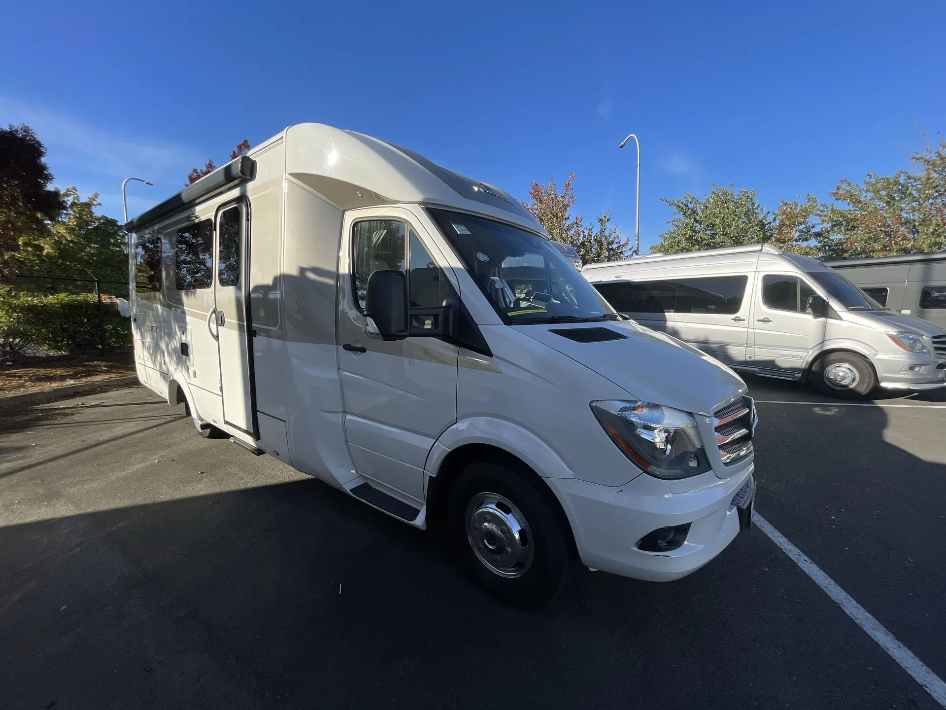 2018 Leisure Travel Unity U24FX - Photo 2