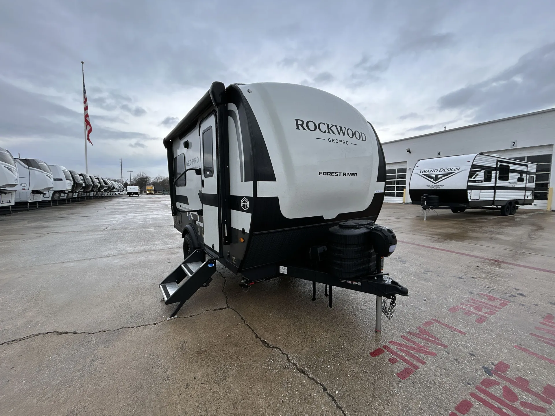 2026 Forest River Rockwood Geo-Pro 15TB - Photo 2