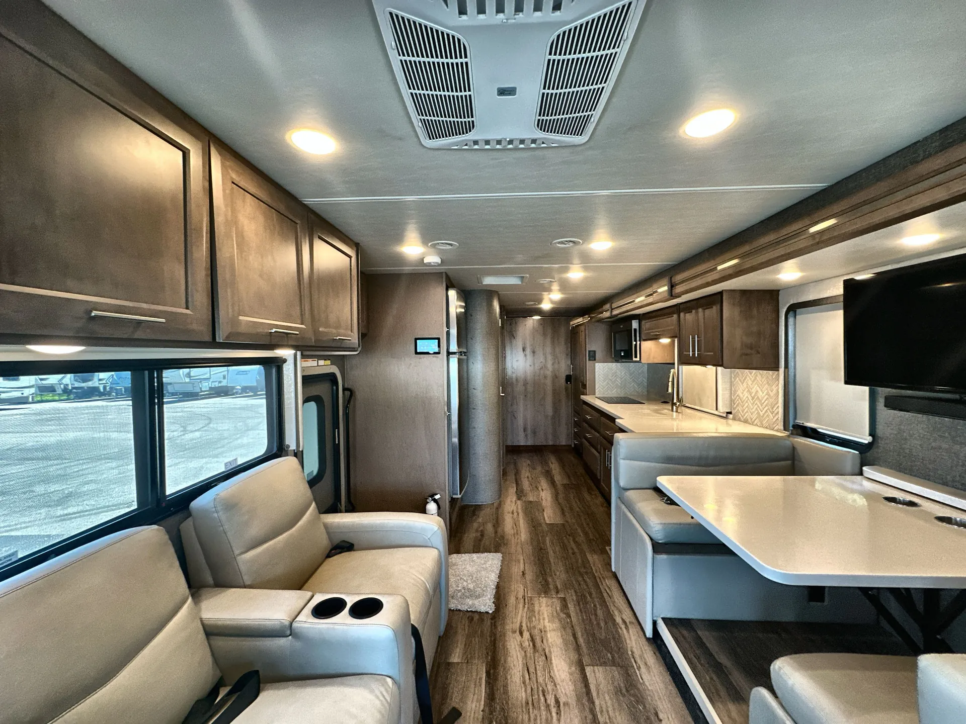 2022 Thor Motor Coach Palazzo 33.6 — living area main