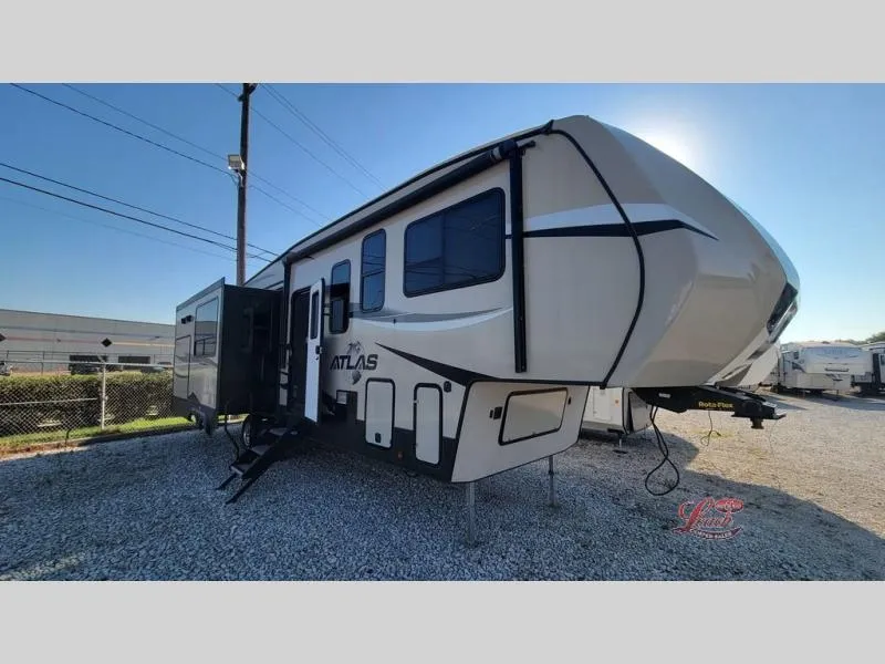 2020 Dutchmen RV Atlas 3002RLF - Photo 4