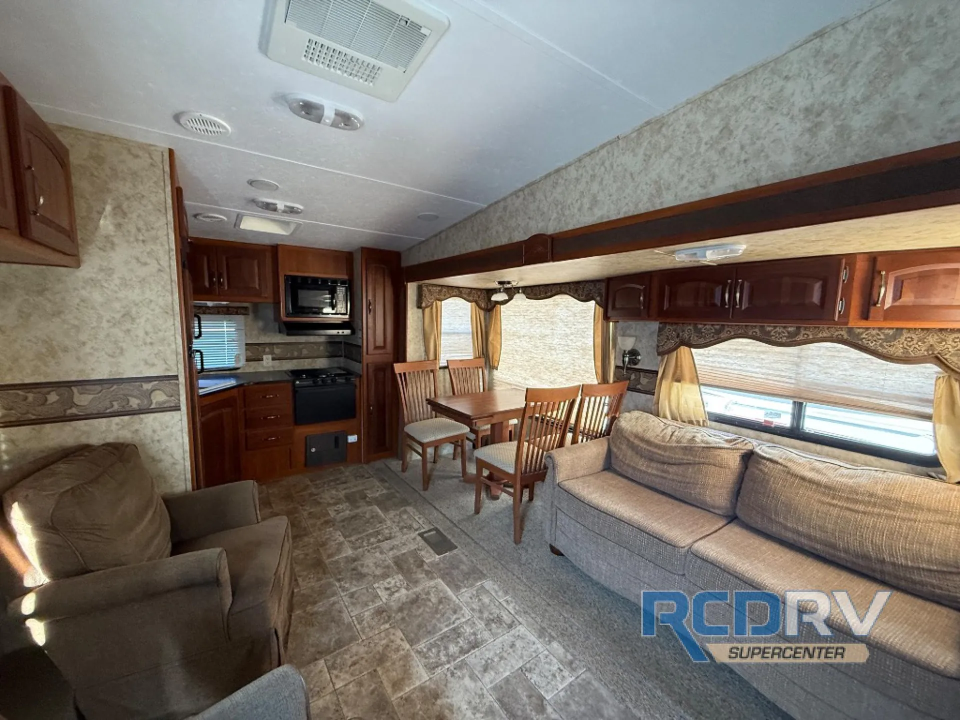 2012 Keystone Cougar XLite 27RKS - Photo 4