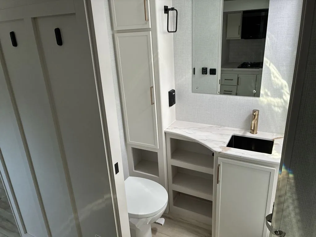 2026 Brinkley Model Ix 23X, Photos photo 23