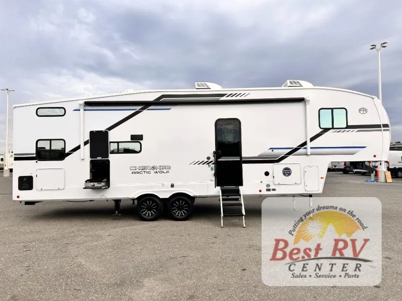 2026 Forest River Cherokee Arctic Wolf 287BH - Photo 3