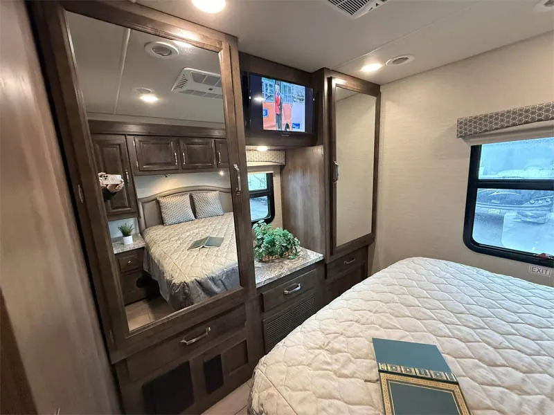 2019 Jayco Greyhawk 30X - Photo 3
